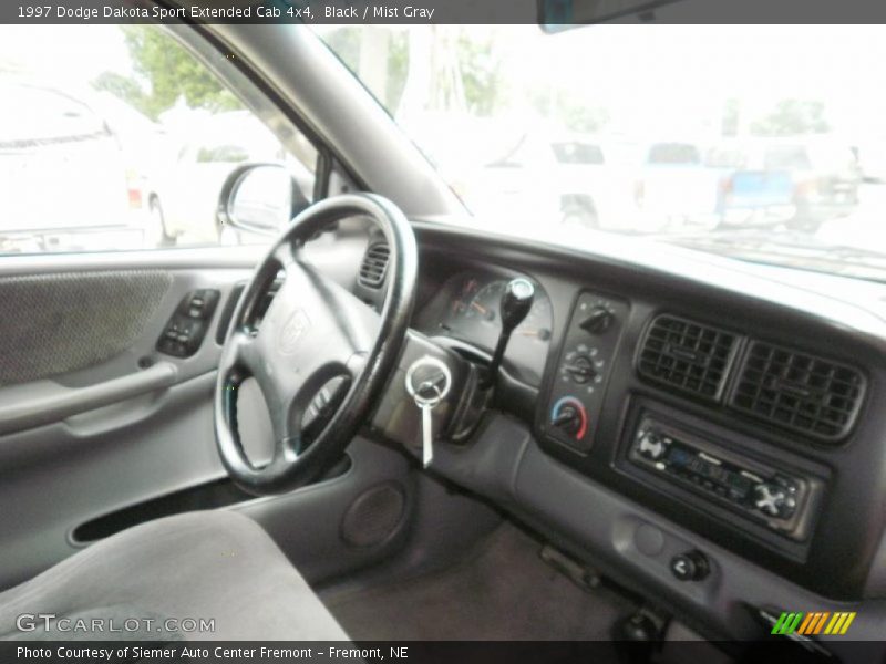 Black / Mist Gray 1997 Dodge Dakota Sport Extended Cab 4x4