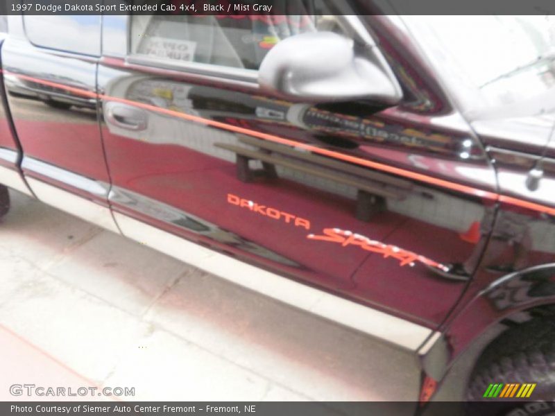 Black / Mist Gray 1997 Dodge Dakota Sport Extended Cab 4x4