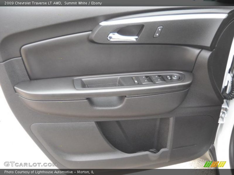 Summit White / Ebony 2009 Chevrolet Traverse LT AWD