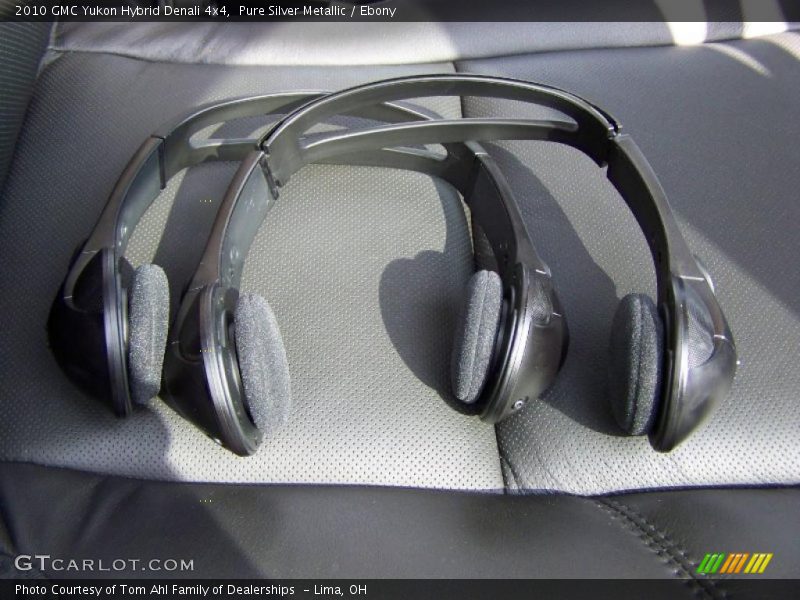 Pure Silver Metallic / Ebony 2010 GMC Yukon Hybrid Denali 4x4