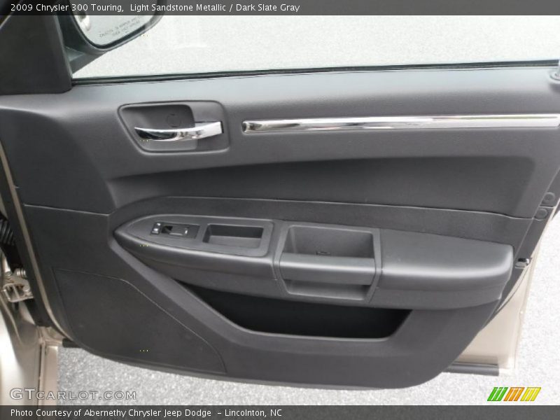 Light Sandstone Metallic / Dark Slate Gray 2009 Chrysler 300 Touring