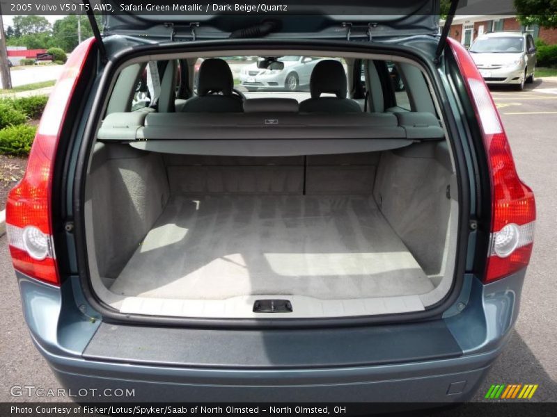Safari Green Metallic / Dark Beige/Quartz 2005 Volvo V50 T5 AWD
