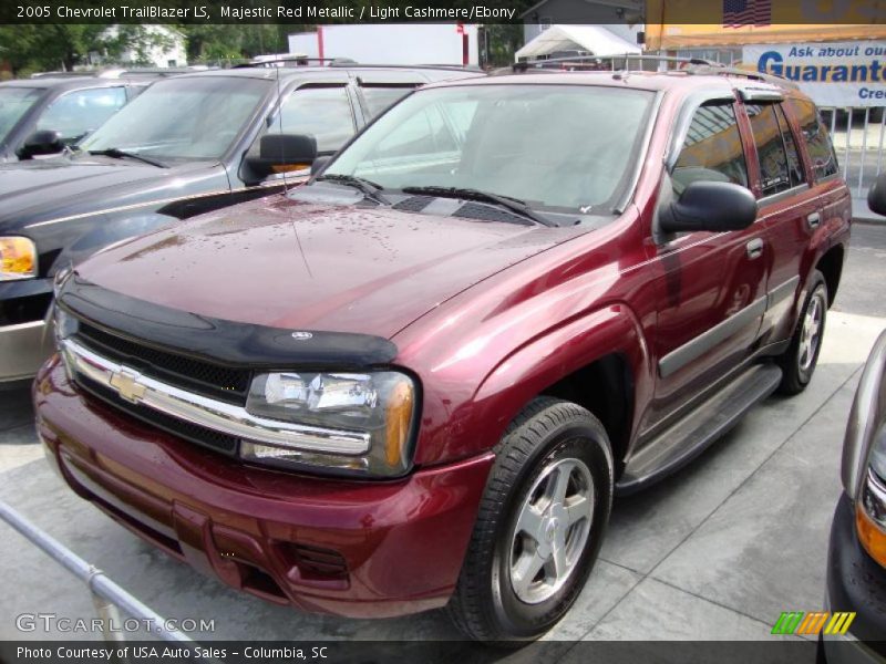 Majestic Red Metallic / Light Cashmere/Ebony 2005 Chevrolet TrailBlazer LS
