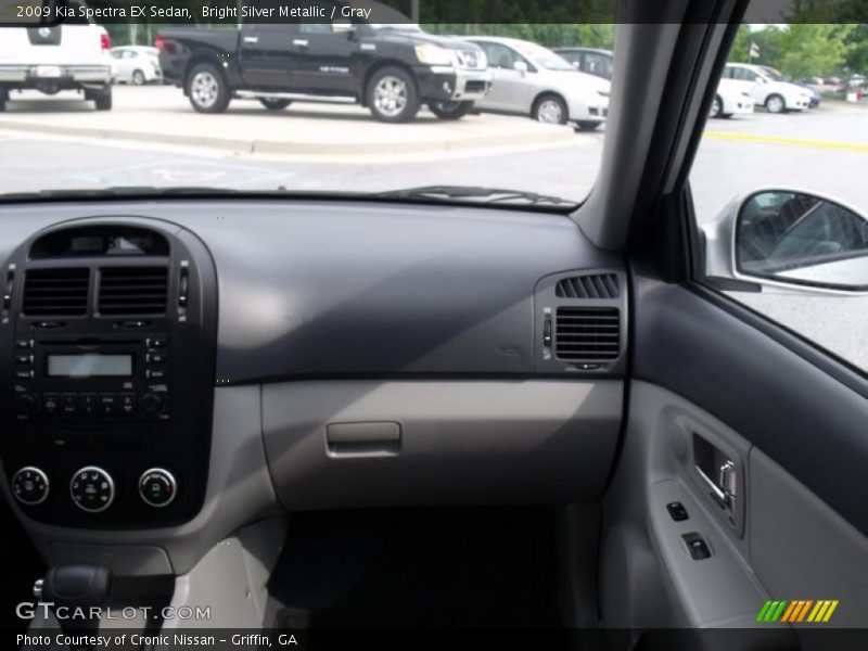 Bright Silver Metallic / Gray 2009 Kia Spectra EX Sedan