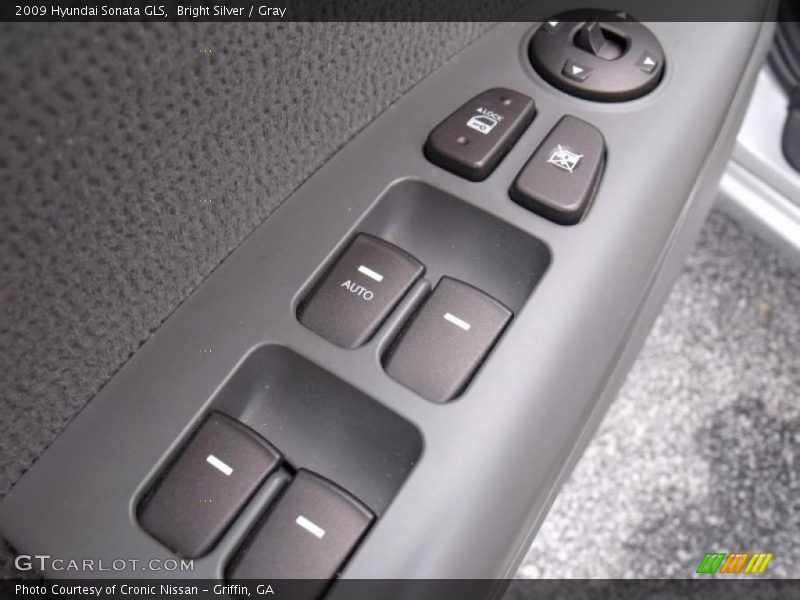 Bright Silver / Gray 2009 Hyundai Sonata GLS