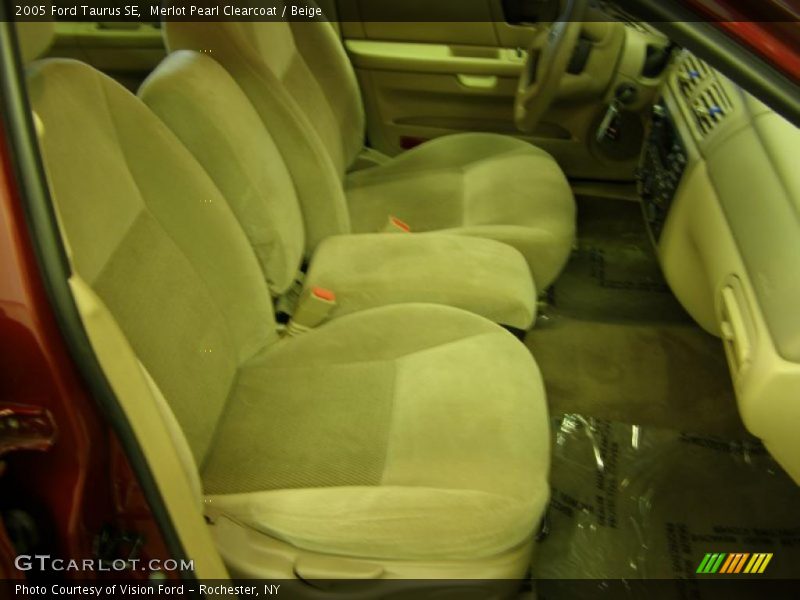 Merlot Pearl Clearcoat / Beige 2005 Ford Taurus SE