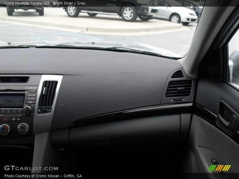 Bright Silver / Gray 2009 Hyundai Sonata GLS