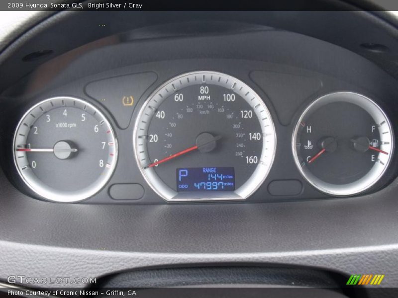 Bright Silver / Gray 2009 Hyundai Sonata GLS