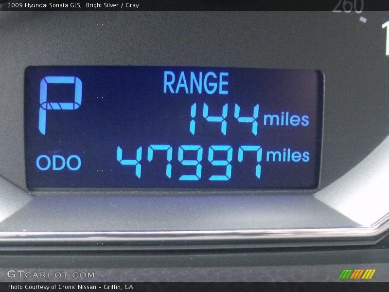 Bright Silver / Gray 2009 Hyundai Sonata GLS