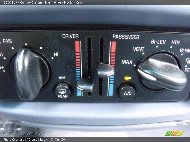 Bright White / Medium Gray 2000 Buick Century Custom