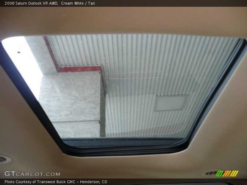 Cream White / Tan 2008 Saturn Outlook XR AWD