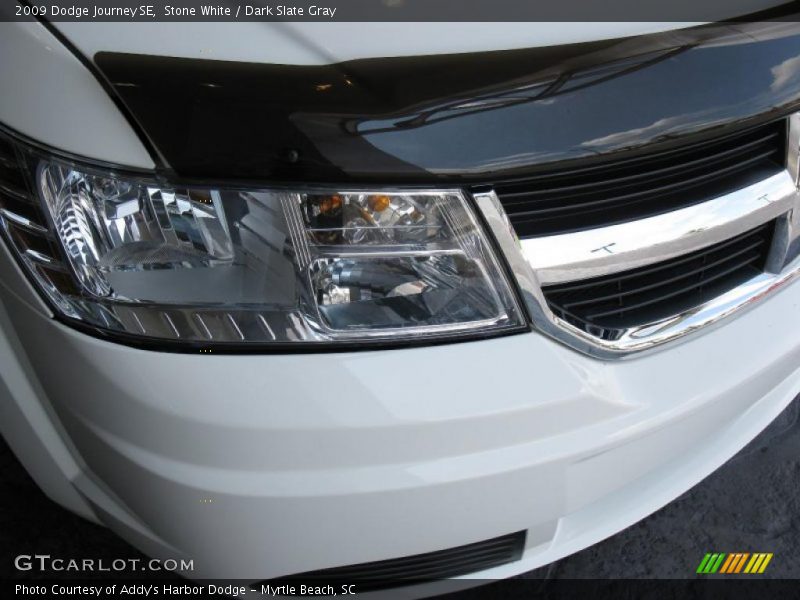 Stone White / Dark Slate Gray 2009 Dodge Journey SE