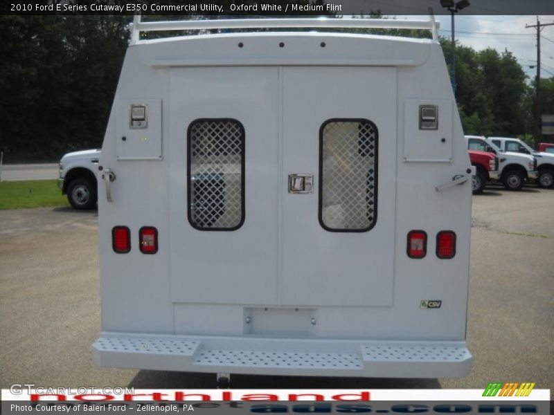 Oxford White / Medium Flint 2010 Ford E Series Cutaway E350 Commercial Utility