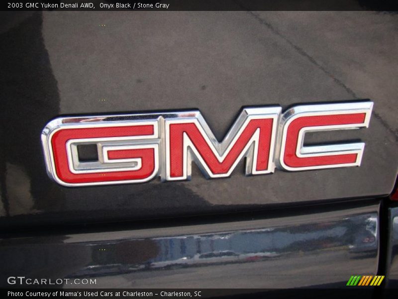 Onyx Black / Stone Gray 2003 GMC Yukon Denali AWD