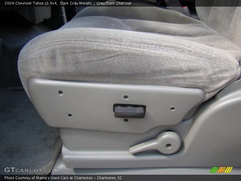 Dark Gray Metallic / Gray/Dark Charcoal 2004 Chevrolet Tahoe LS 4x4