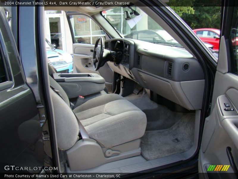 Dark Gray Metallic / Gray/Dark Charcoal 2004 Chevrolet Tahoe LS 4x4