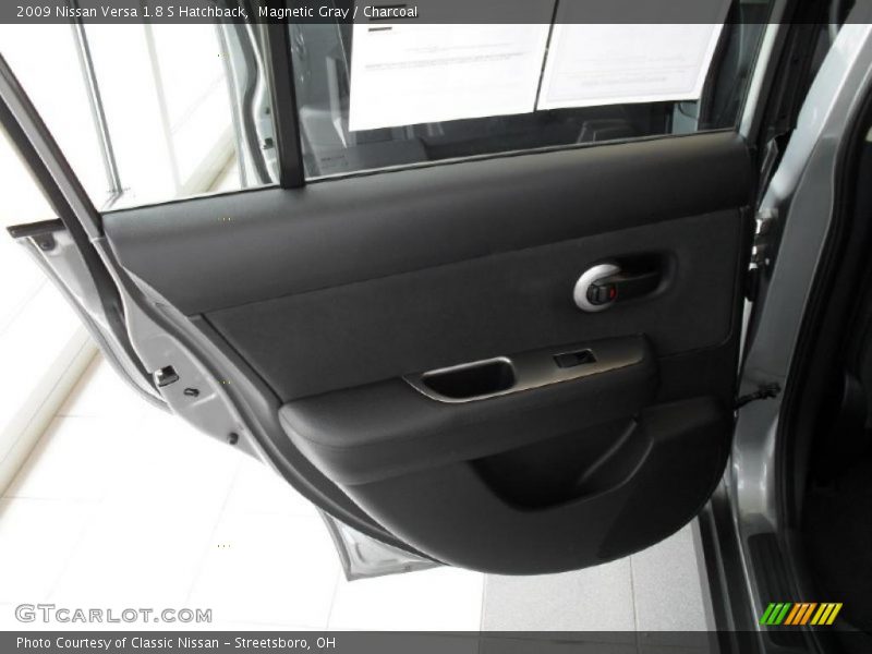 Magnetic Gray / Charcoal 2009 Nissan Versa 1.8 S Hatchback
