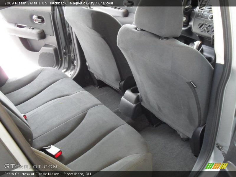 Magnetic Gray / Charcoal 2009 Nissan Versa 1.8 S Hatchback