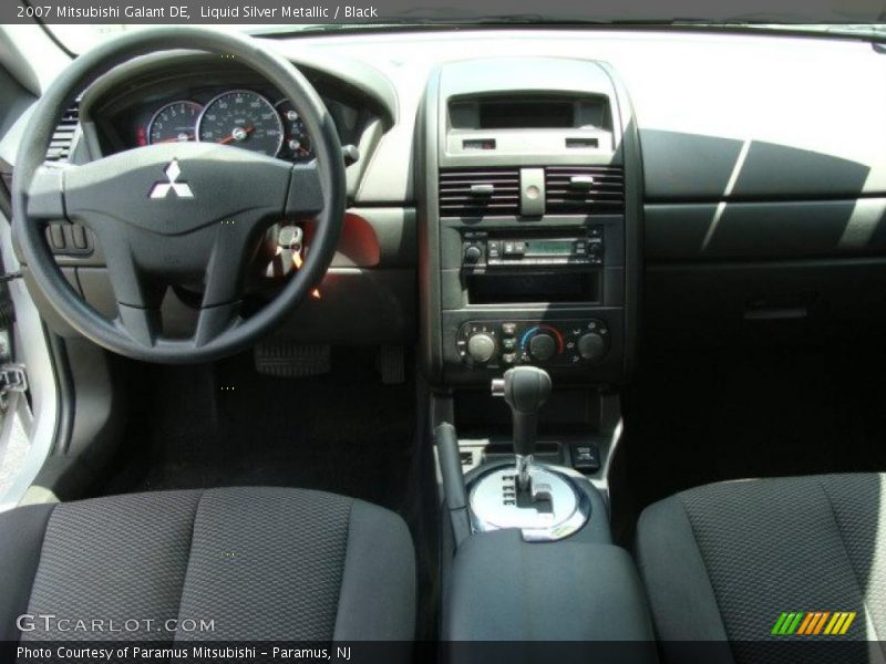 Liquid Silver Metallic / Black 2007 Mitsubishi Galant DE