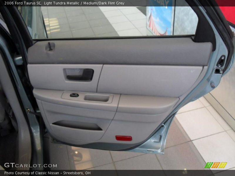 Light Tundra Metallic / Medium/Dark Flint Grey 2006 Ford Taurus SE