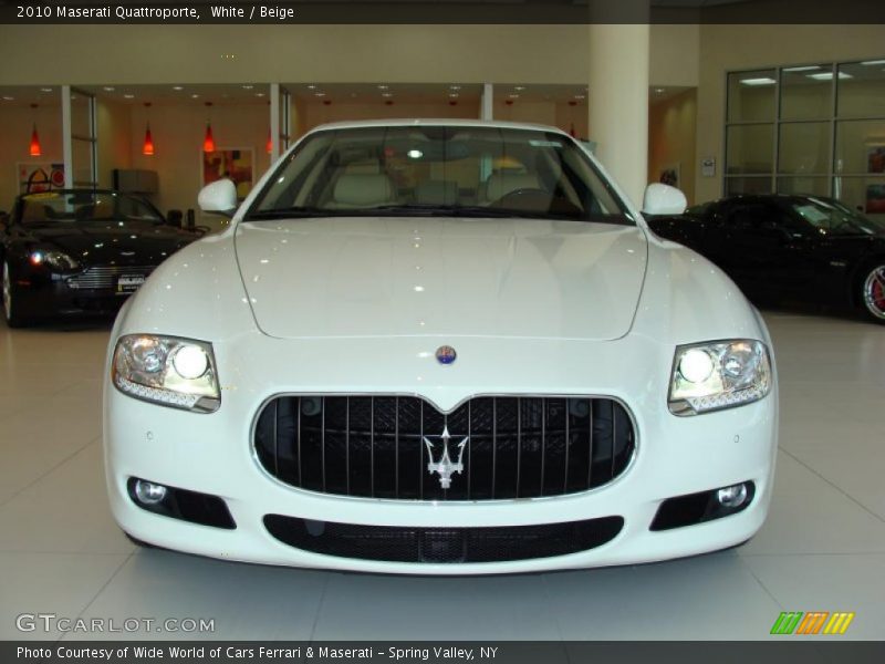 White / Beige 2010 Maserati Quattroporte