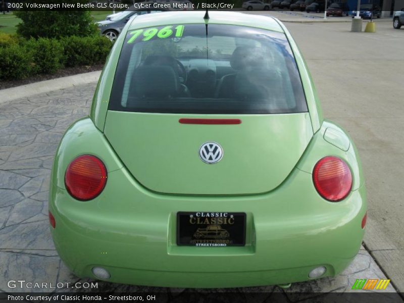 Cyber Green Metallic / Black/Grey 2002 Volkswagen New Beetle GLS Coupe