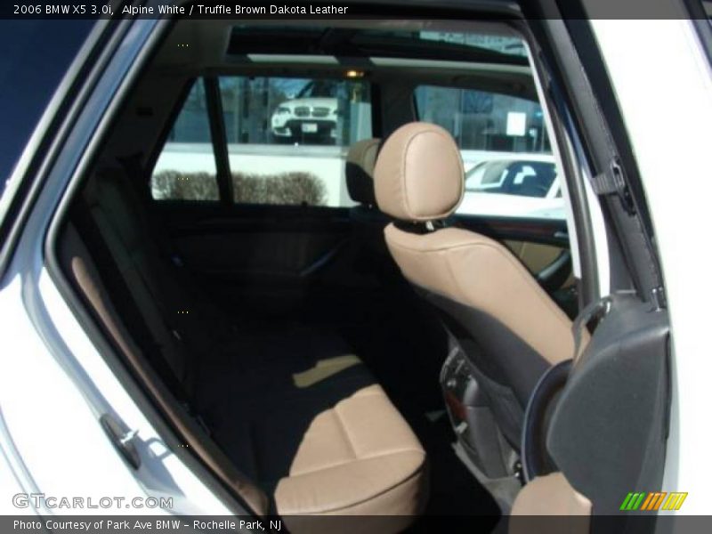 Alpine White / Truffle Brown Dakota Leather 2006 BMW X5 3.0i