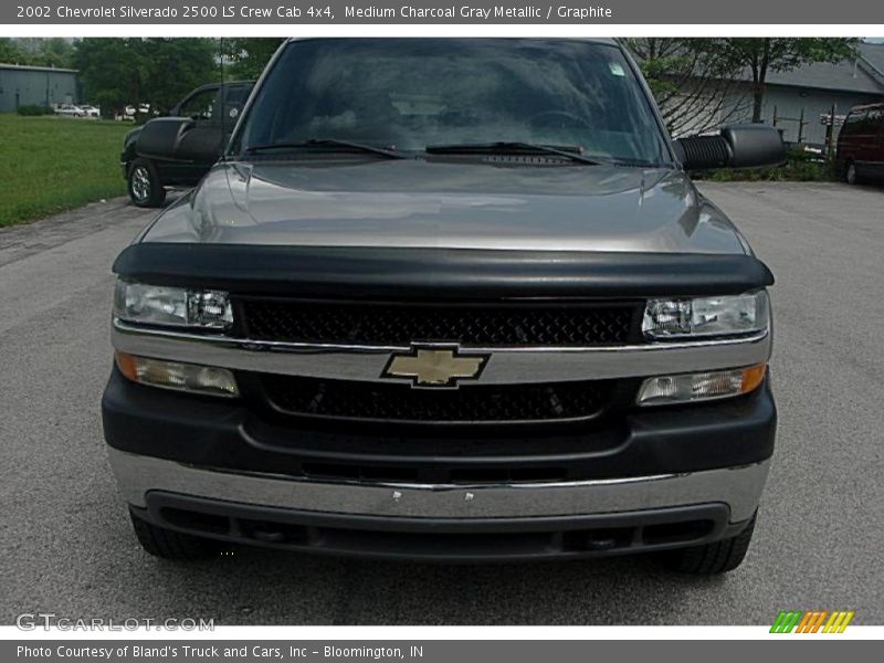 Medium Charcoal Gray Metallic / Graphite 2002 Chevrolet Silverado 2500 LS Crew Cab 4x4