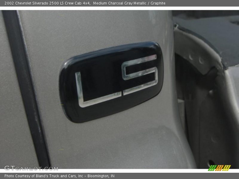Medium Charcoal Gray Metallic / Graphite 2002 Chevrolet Silverado 2500 LS Crew Cab 4x4