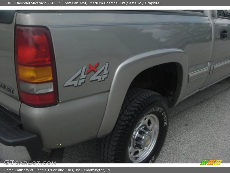 Medium Charcoal Gray Metallic / Graphite 2002 Chevrolet Silverado 2500 LS Crew Cab 4x4
