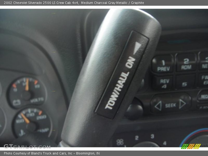 Medium Charcoal Gray Metallic / Graphite 2002 Chevrolet Silverado 2500 LS Crew Cab 4x4