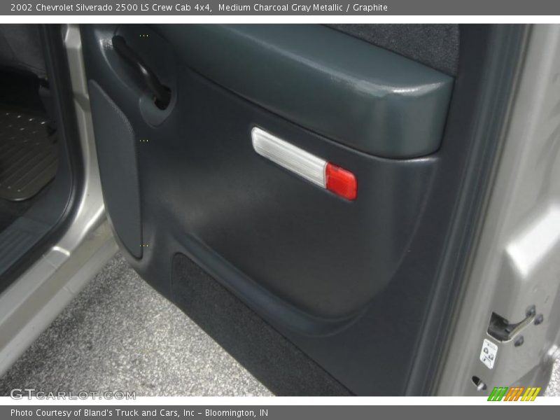 Medium Charcoal Gray Metallic / Graphite 2002 Chevrolet Silverado 2500 LS Crew Cab 4x4