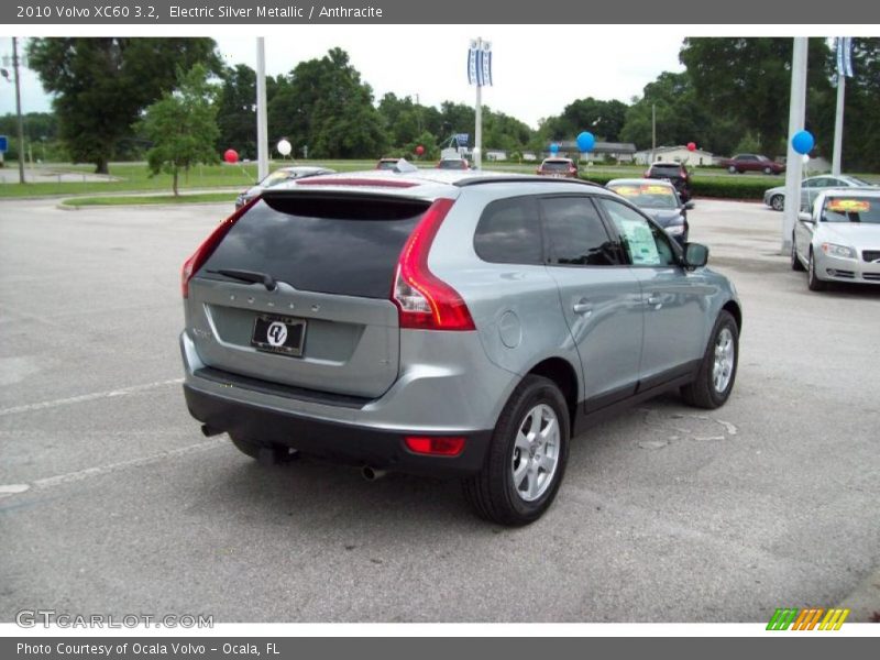 Electric Silver Metallic / Anthracite 2010 Volvo XC60 3.2