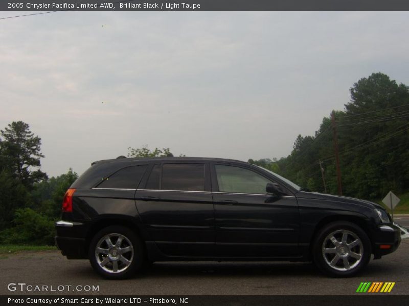 Brilliant Black / Light Taupe 2005 Chrysler Pacifica Limited AWD