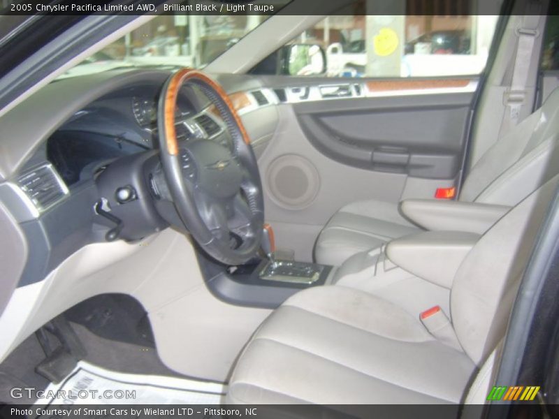 Brilliant Black / Light Taupe 2005 Chrysler Pacifica Limited AWD