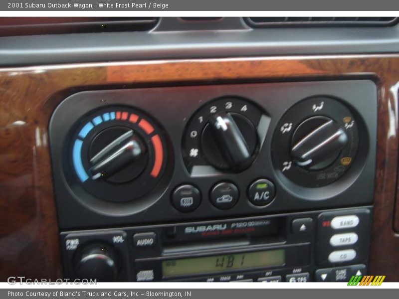 White Frost Pearl / Beige 2001 Subaru Outback Wagon
