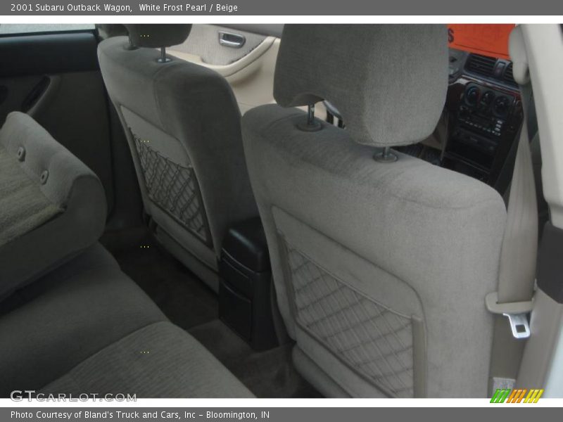 White Frost Pearl / Beige 2001 Subaru Outback Wagon