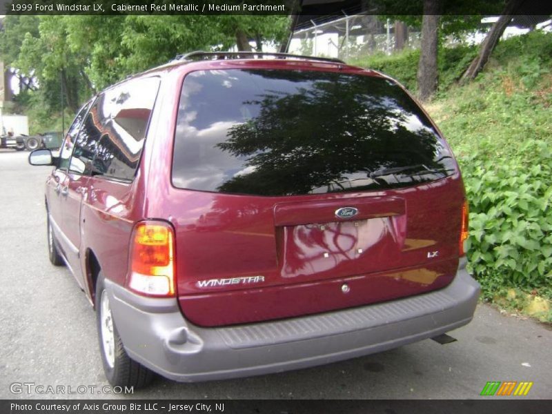 Cabernet Red Metallic / Medium Parchment 1999 Ford Windstar LX