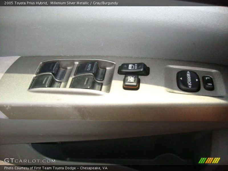 Millenium Silver Metallic / Gray/Burgundy 2005 Toyota Prius Hybrid