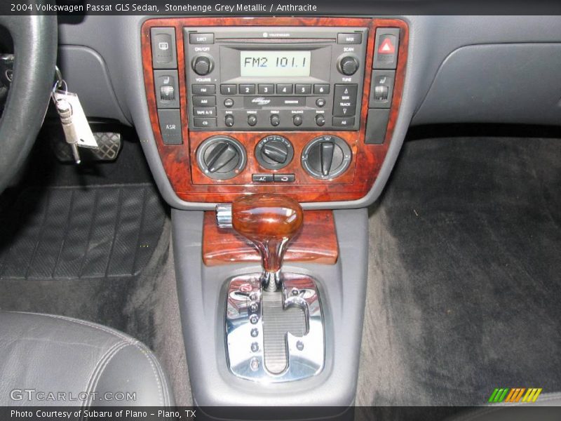 Stonehenge Grey Metallic / Anthracite 2004 Volkswagen Passat GLS Sedan