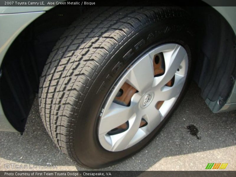 Aloe Green Metallic / Bisque 2007 Toyota Camry LE
