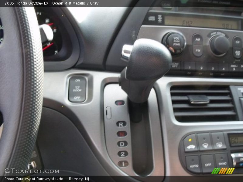Ocean Mist Metallic / Gray 2005 Honda Odyssey EX