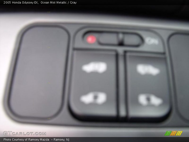 Ocean Mist Metallic / Gray 2005 Honda Odyssey EX