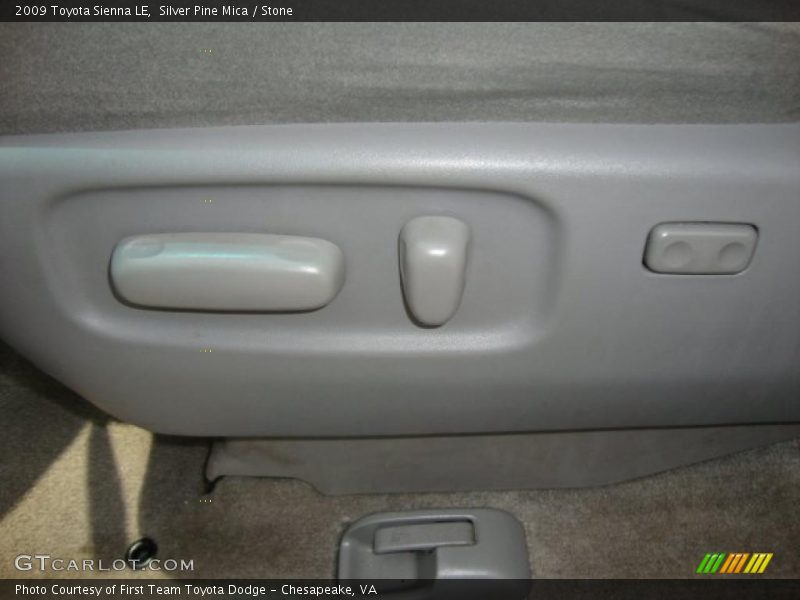 Silver Pine Mica / Stone 2009 Toyota Sienna LE