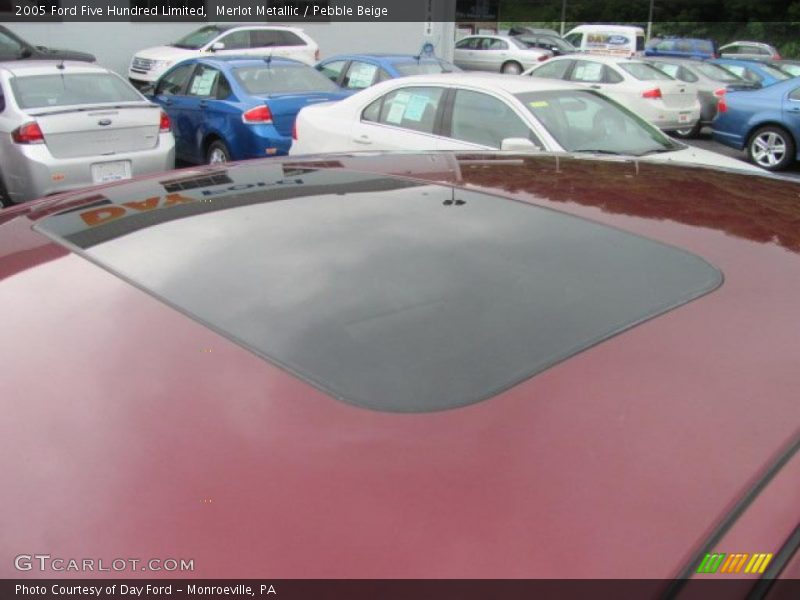 Merlot Metallic / Pebble Beige 2005 Ford Five Hundred Limited