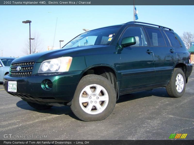 Electric Green Mica / Charcoal 2002 Toyota Highlander 4WD