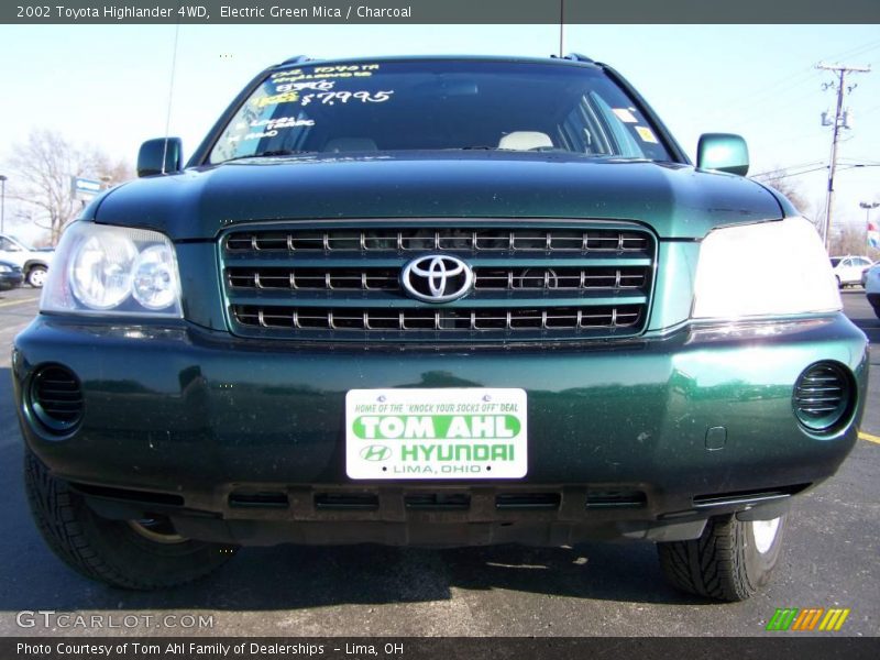 Electric Green Mica / Charcoal 2002 Toyota Highlander 4WD