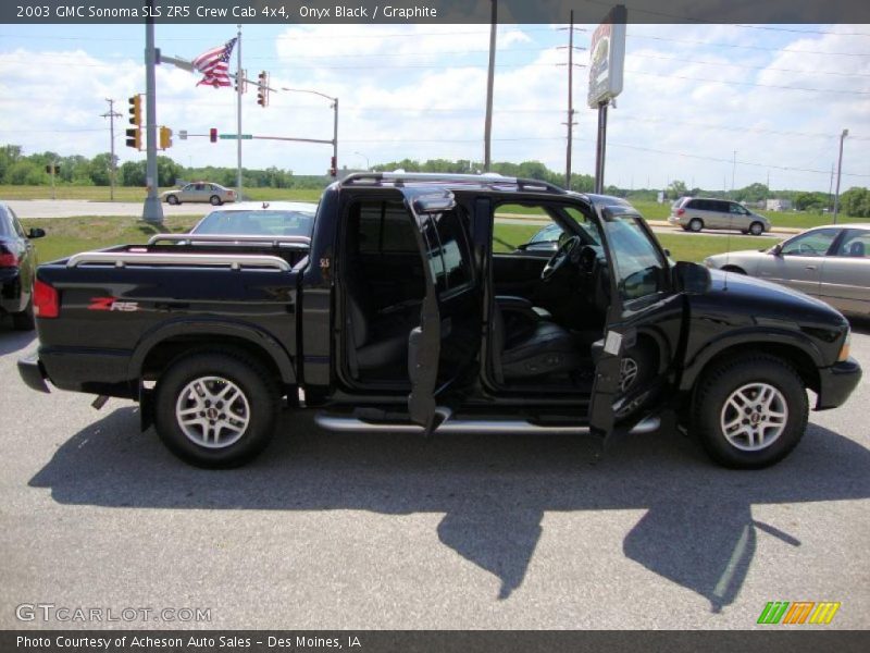 Onyx Black / Graphite 2003 GMC Sonoma SLS ZR5 Crew Cab 4x4