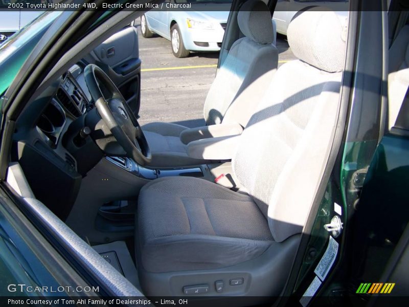 Electric Green Mica / Charcoal 2002 Toyota Highlander 4WD