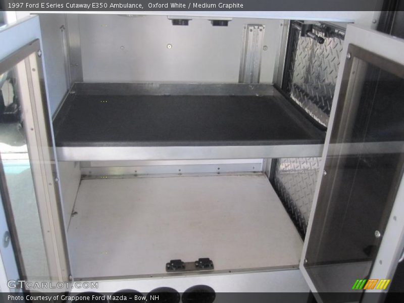 Oxford White / Medium Graphite 1997 Ford E Series Cutaway E350 Ambulance